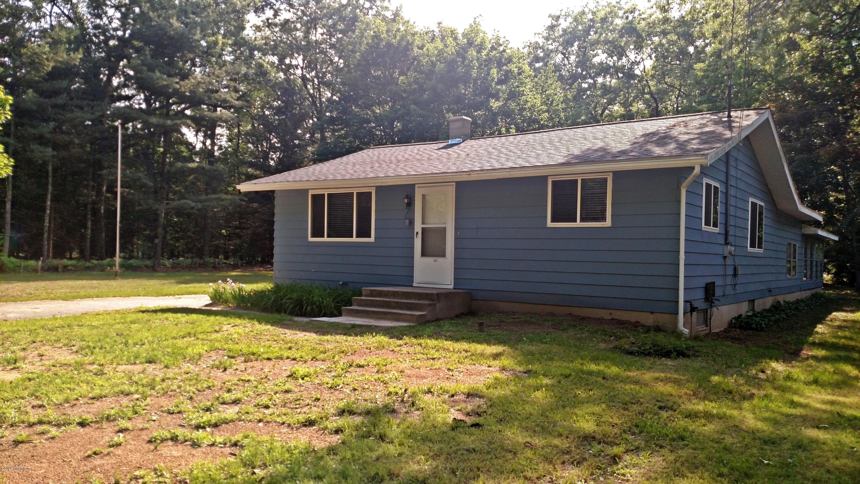 161 South Emerson Lake Road Branch, MI 49402 - Photo 2 of 49 IMG_20180604_170804403