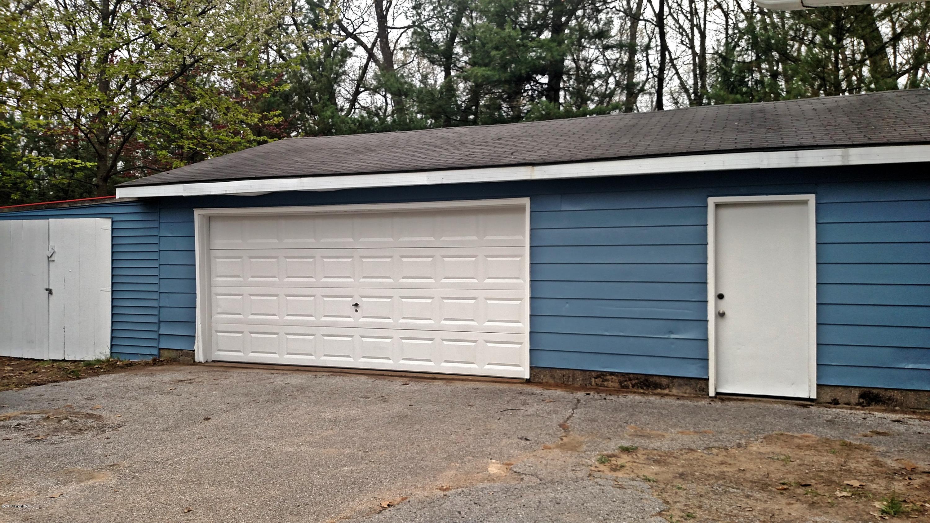 161 South Emerson Lake Road Branch, MI 49402 - Photo 5 of 49 IMG_20180514_105543854