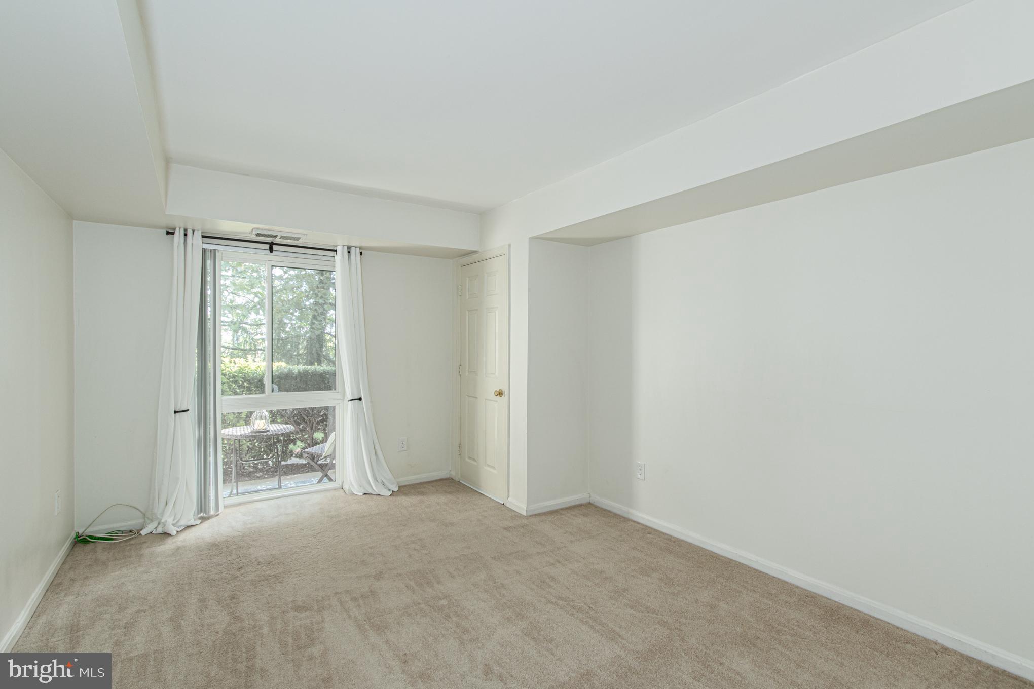 6149 Edsall Road, Unit B Alexandria, VA 22304 - Photo 10 of 19 Primary Bedroom
