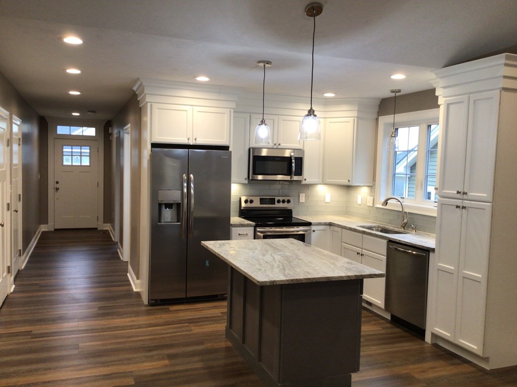 8 Soucy Drive Rutland, MA 01543 - Photo 2 of 11 Gallery Image 2