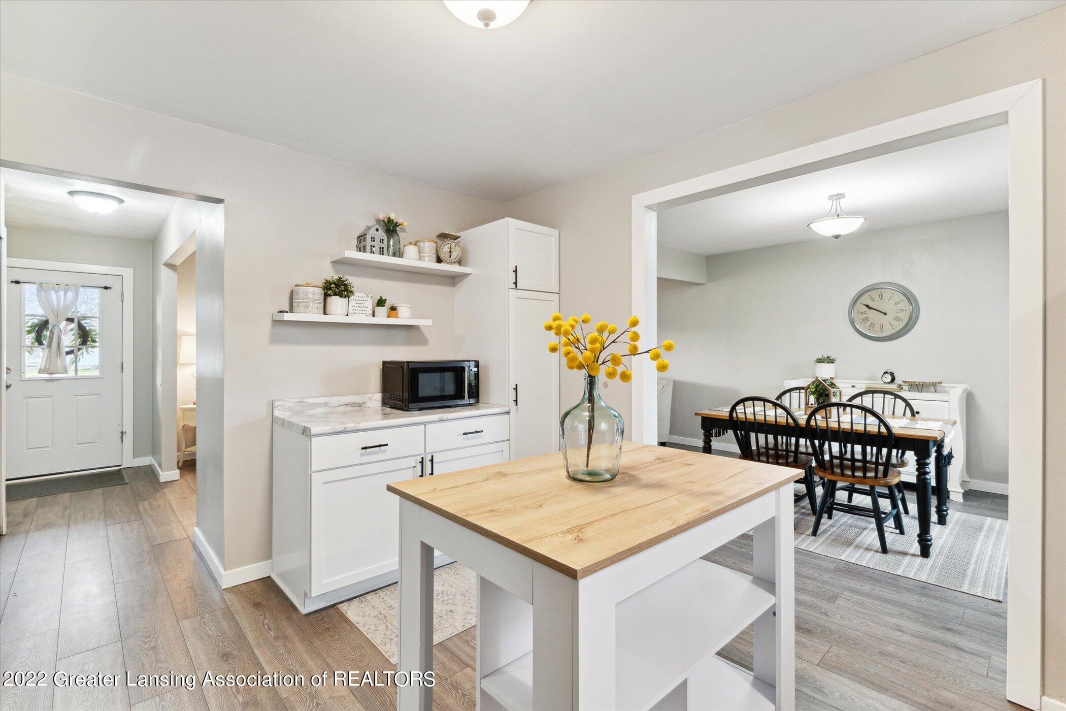 3610 West Holmes Road Lansing, MI 48911 - Photo 12 of 35 14-3610-W-Holmes-Rd-Lansing-MI-48911-Win