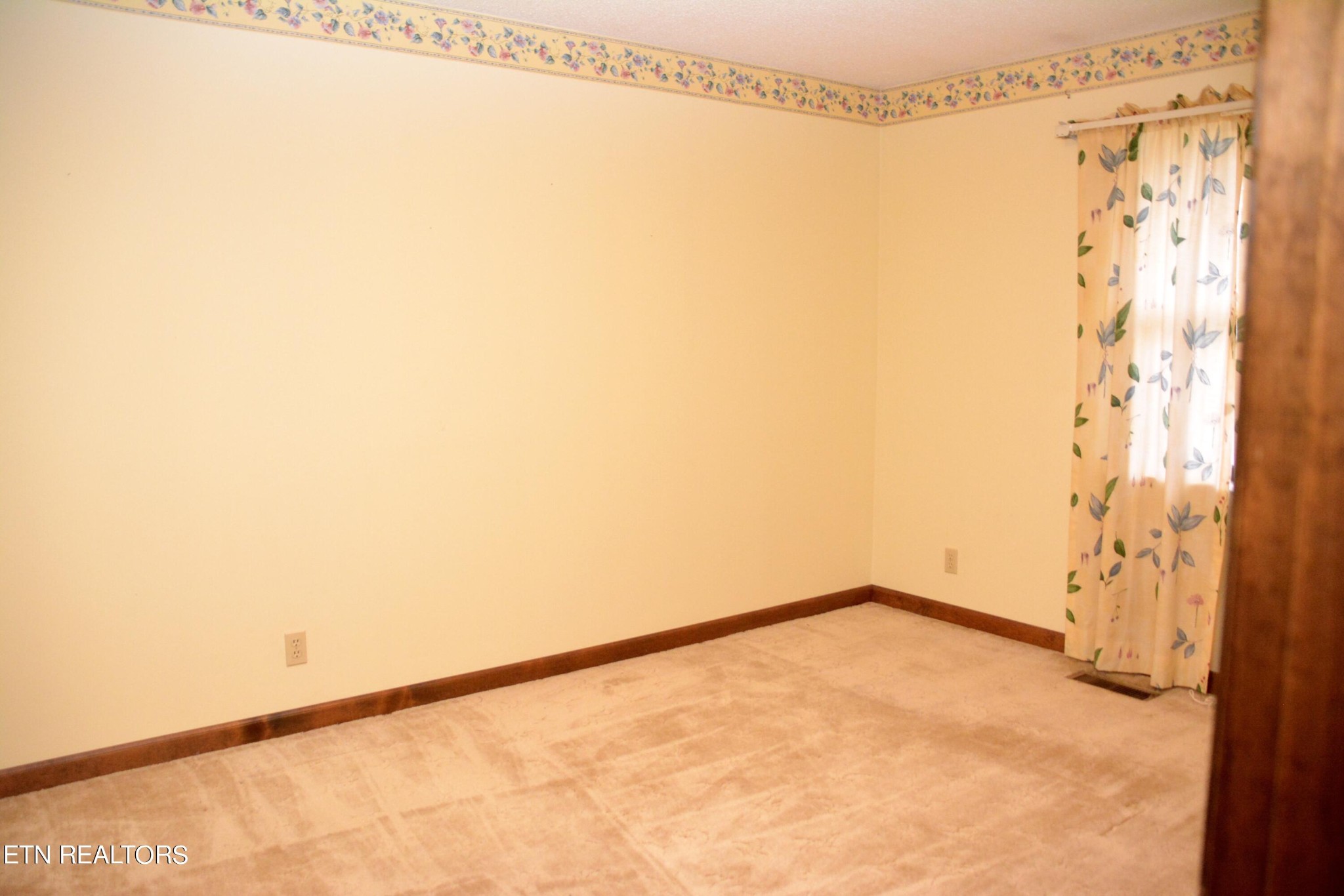 176 South Purdue Avenue Oak Ridge, TN 37830 - Photo 9 of 11 Gallery Image 9