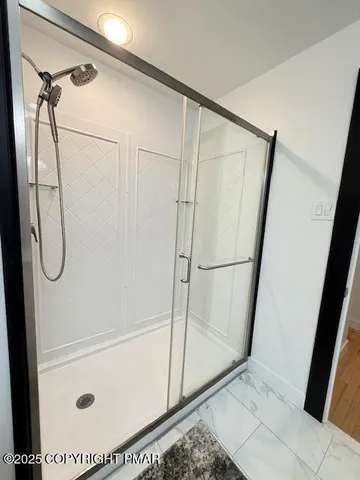 $529,900 | 137 Independence Road, East Stroudsburg, PA 18301