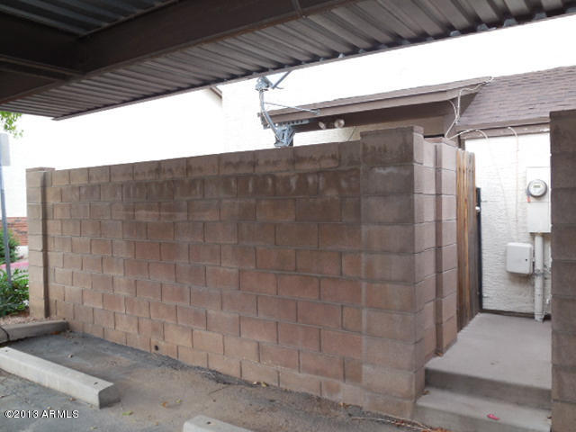 170 East Guadalupe Road, Unit 148 Gilbert, AZ 85234 - Photo 18 of 29 a bathroom with a shower