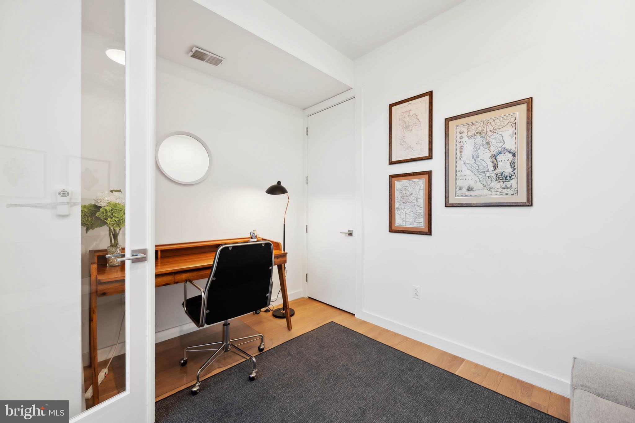 1325 Constitution Avenue Northeast Washington, DC 20002 - Photo 31 of 36 a view of workspace