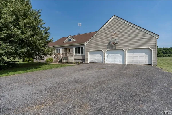 $459,000 | 19707 Minkler Road, Adams, NY 13606