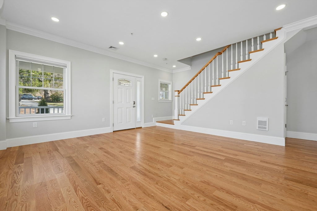 140 Main Street, Unit B Upton, MA 01568 - Photo 6 of 26