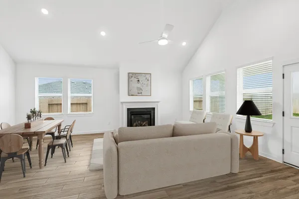 $2,795 | 121 Knight Bayou Drive, Dayton, TX 77535