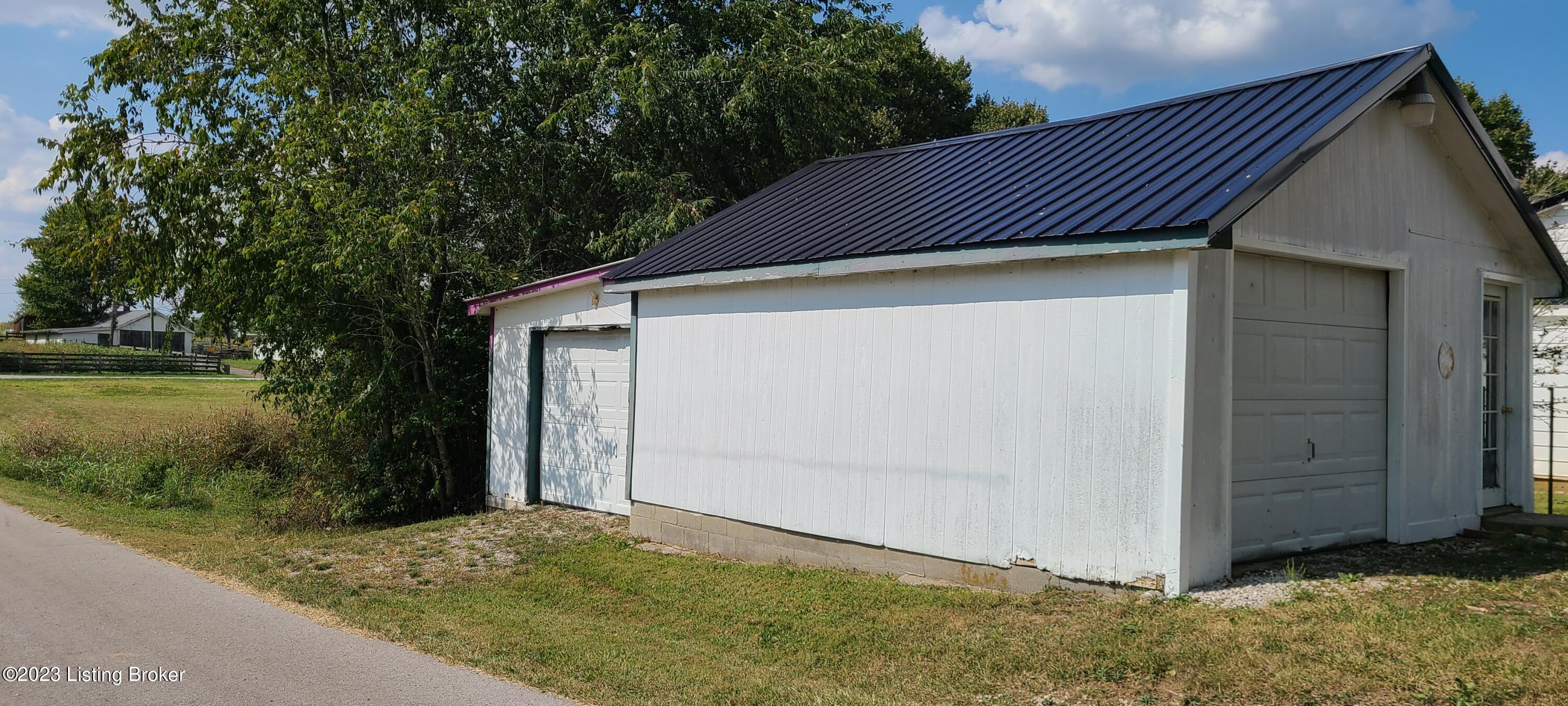 6735 Greensburg Road Magnolia, KY 42757 - Photo 34 of 41 20230922_150403