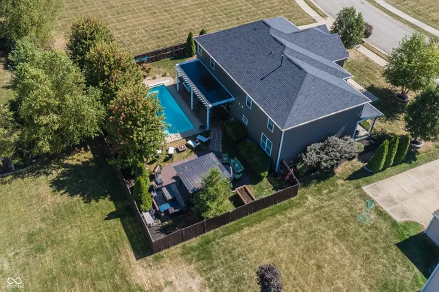 $1,075,000 | 2540 Wineland Creek Drive, Carmel, IN 46074