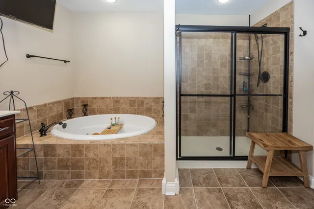 $1,075,000 | 2540 Wineland Creek Drive, Carmel, IN 46074