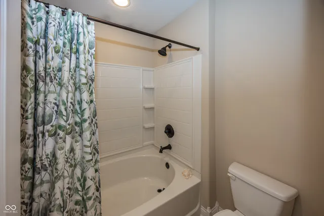 $1,075,000 | 2540 Wineland Creek Drive, Carmel, IN 46074