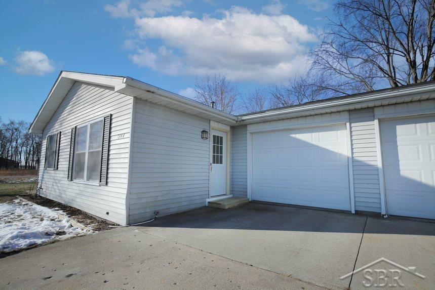 7142 South Mackinaw Road Bay City, MI 48706 - Photo 52 of 52 50064689-52.JPG