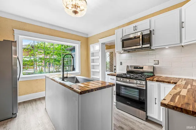 $359,900 | 1052 Portage Avenue, South Bend, IN 46616