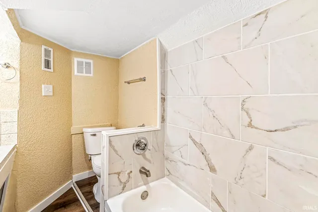 $359,900 | 1052 Portage Avenue, South Bend, IN 46616