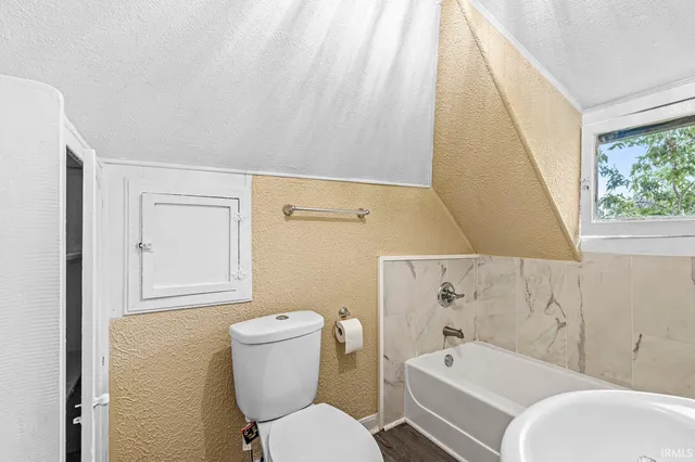 $359,900 | 1052 Portage Avenue, South Bend, IN 46616