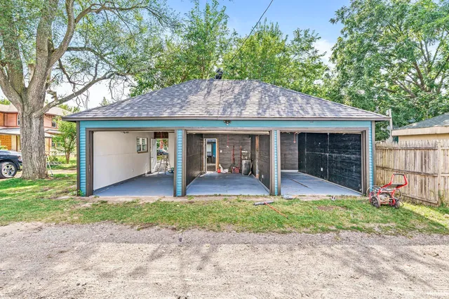 $359,900 | 1052 Portage Avenue, South Bend, IN 46616