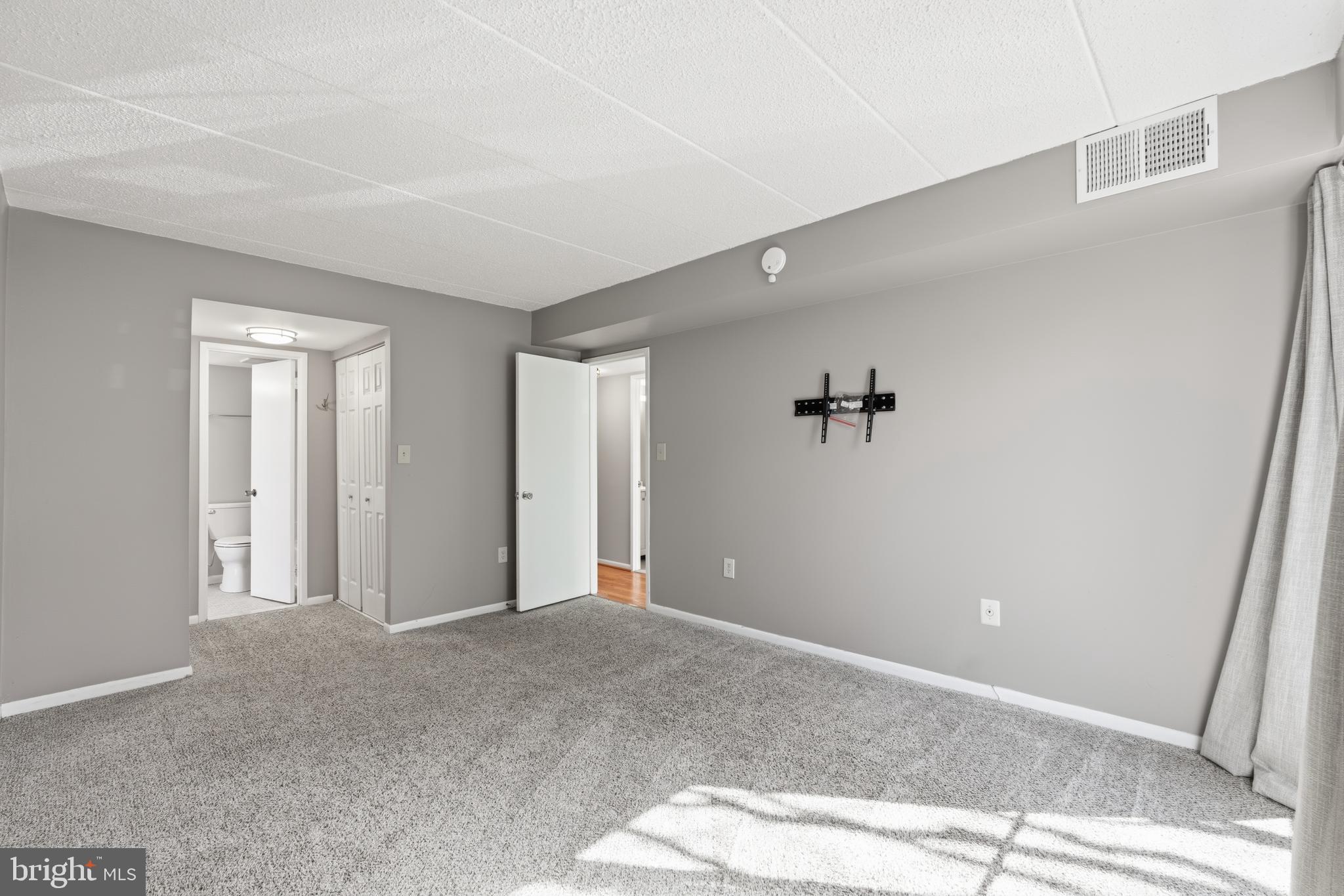 11566 Rolling Green Court, Unit 12/200A Reston, VA 20191 - Photo 15 of 25 Bedroom 1 - View 2