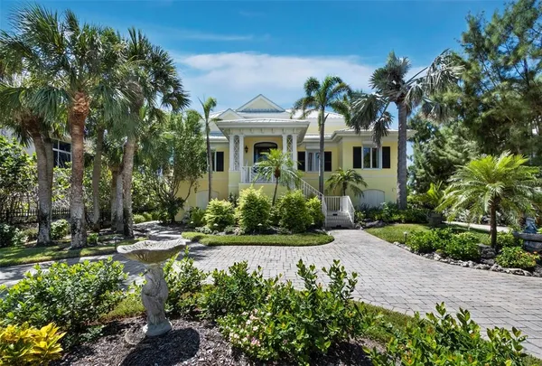 $8,995,000 | 6161 Gulf Of Mexico Drive, Longboat Key, FL 34228