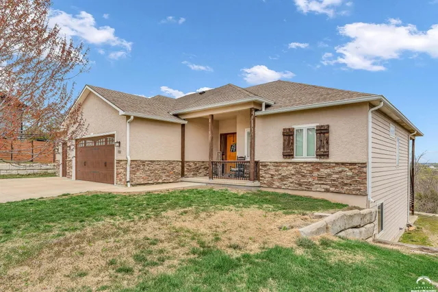 $589,000 | 732 North Blazing Star Drive, Lawrence, KS 66049