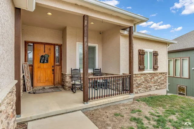 $589,000 | 732 North Blazing Star Drive, Lawrence, KS 66049