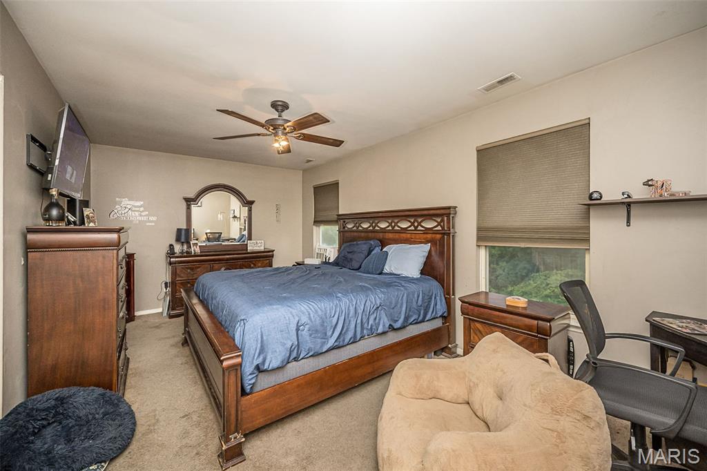 2328 Pohlman Road Florissant, MO 63033 - Photo 23 of 43 Gallery Image 23