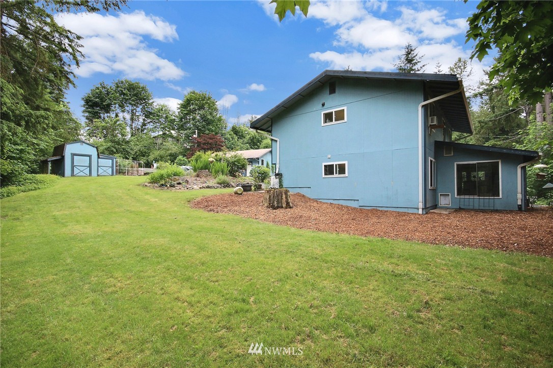 15205 207th Place Southeast Renton, WA 98059 - Photo 2 of 9