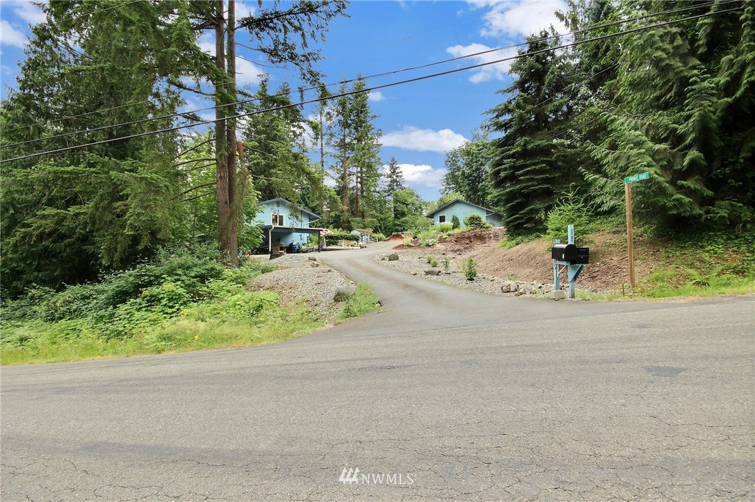 15205 207th Place Southeast Renton, WA 98059 - Photo 8 of 9