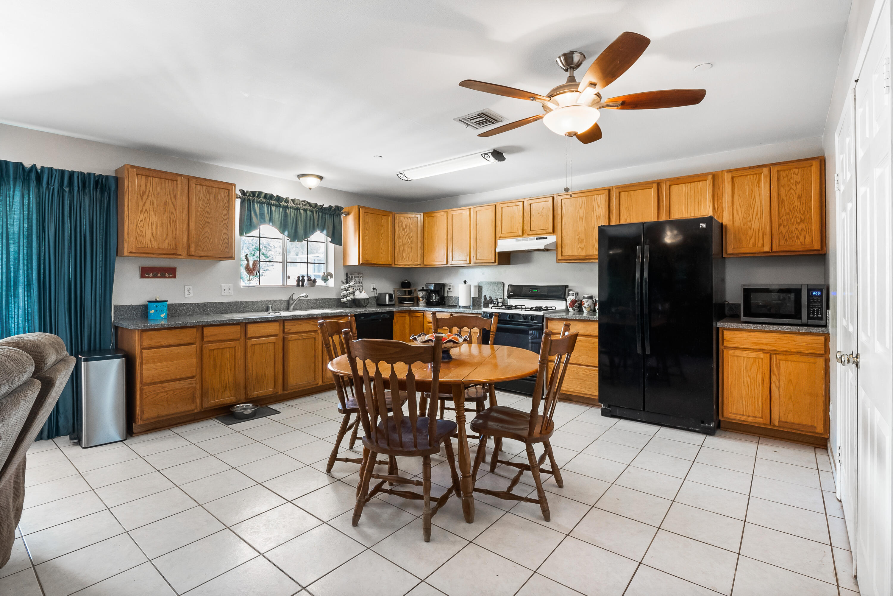 35326 Wyse Road Agua Dulce, CA 91390 - Photo 23 of 54 Wyse Rd-20
