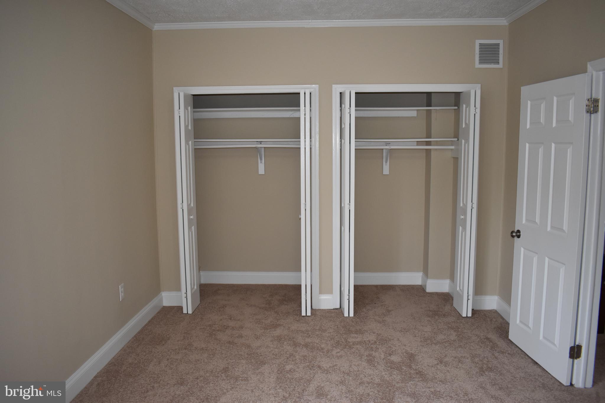 6 South Tremont Road Baltimore, MD 21229 - Photo 21 of 33 Bedroom 1