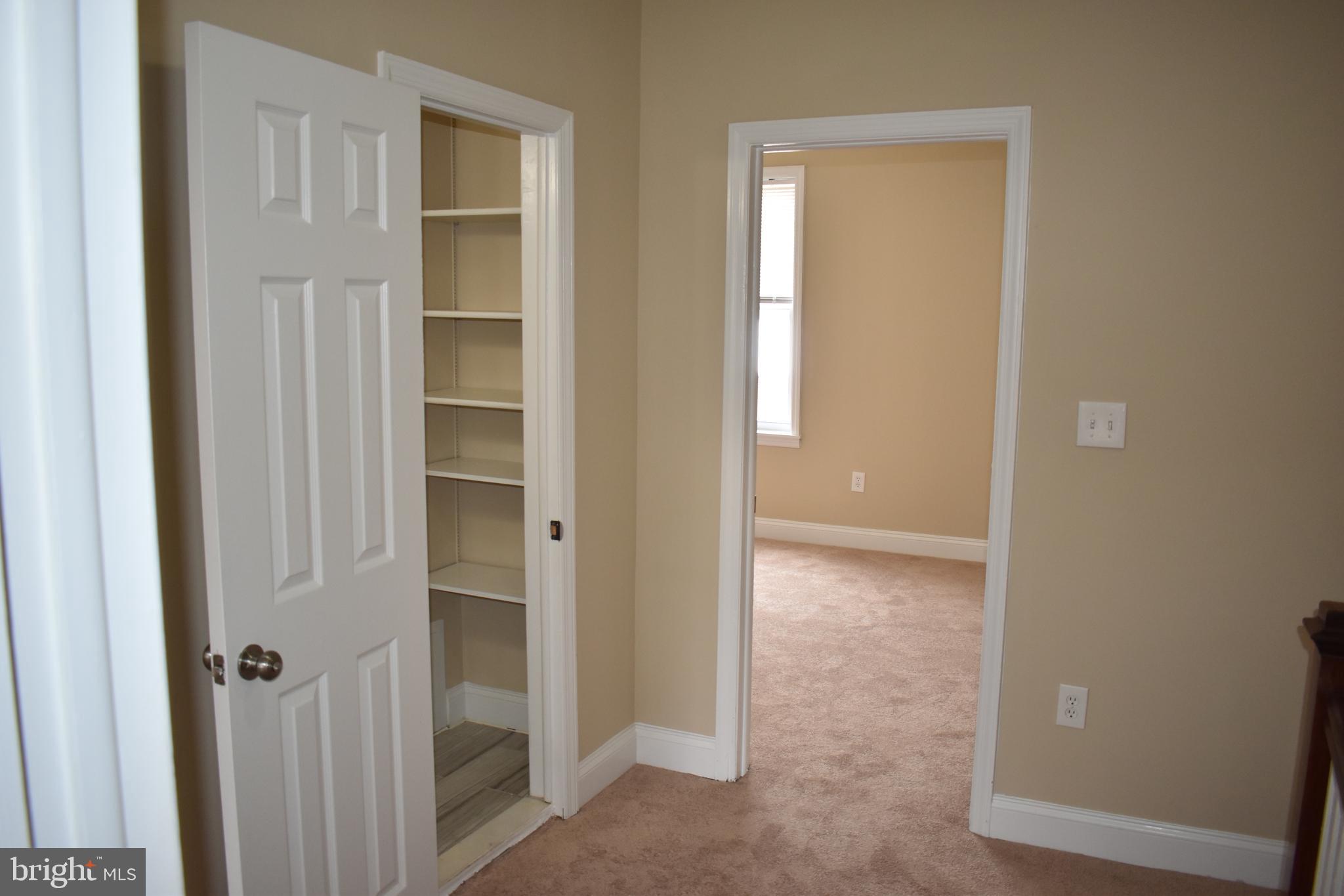 6 South Tremont Road Baltimore, MD 21229 - Photo 28 of 33 Upper Level Bath