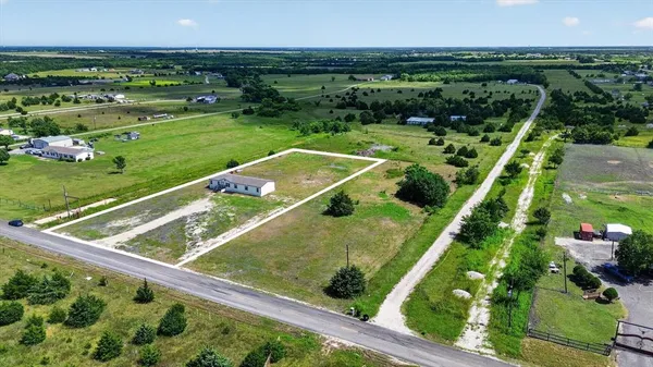 $289,900 | 19656 County Road 818, Farmersville, TX 75442