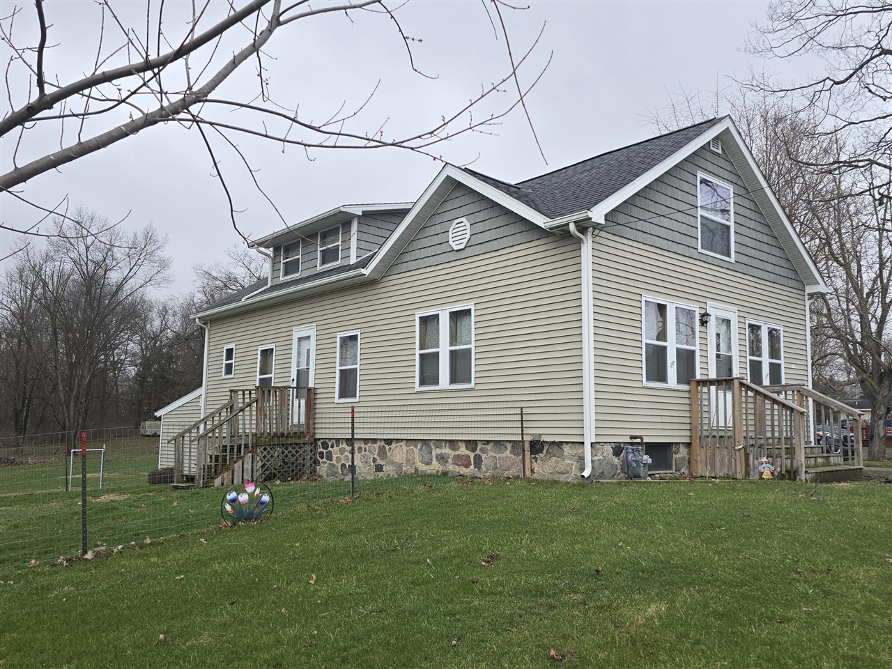 804 East State Street Colon, MI 49040 - Photo 4 of 29