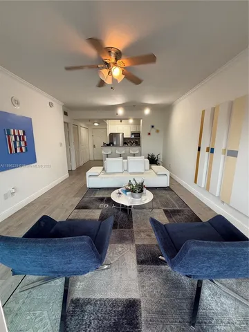 a view of a yard with plants