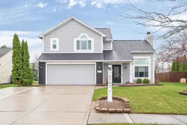$279,900 | 5701 Gate Tree Lane, Fort Wayne, IN 46835