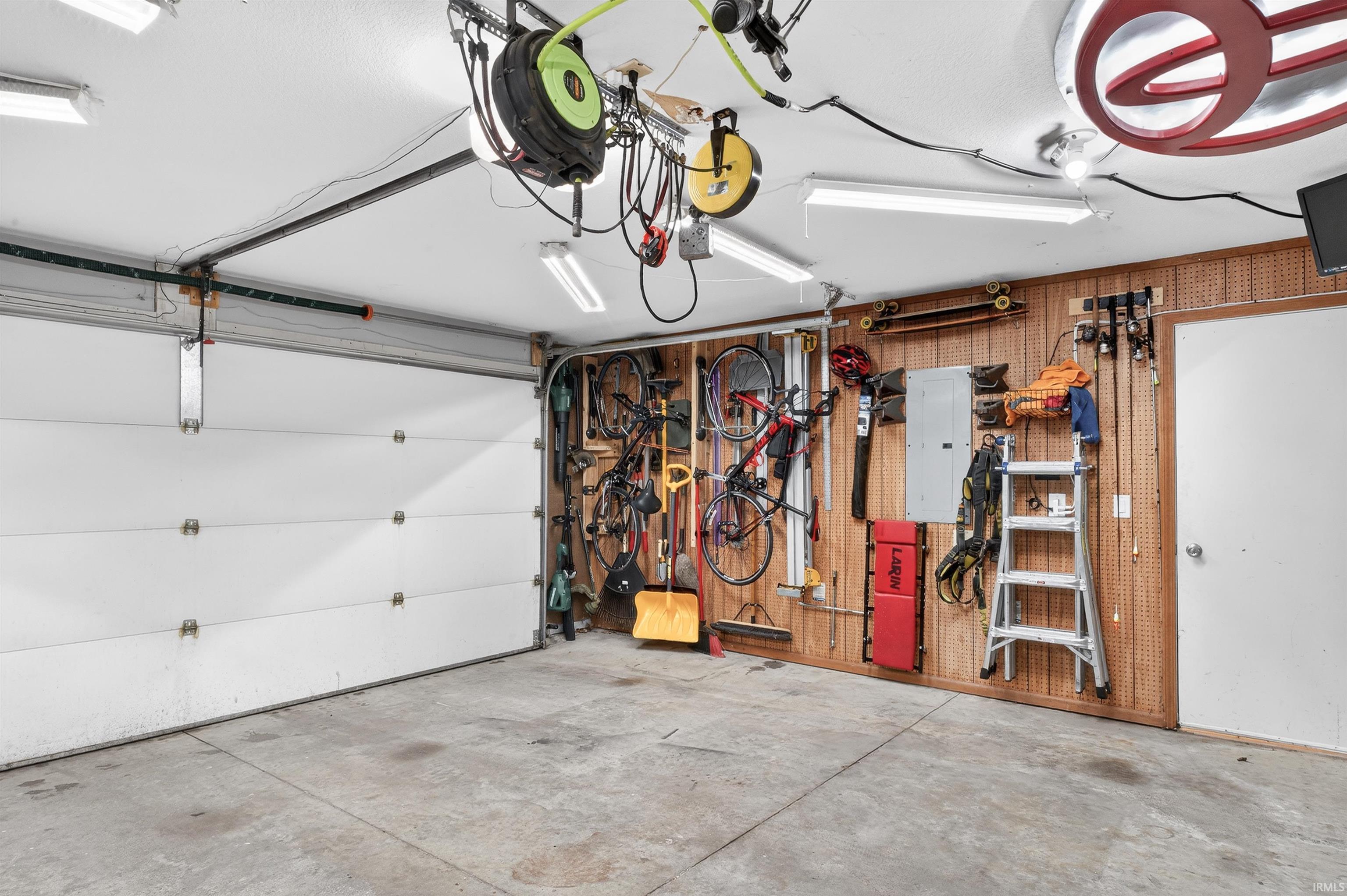 5701 Gate Tree Lane Fort Wayne, IN 46835 - Photo 18 of 36