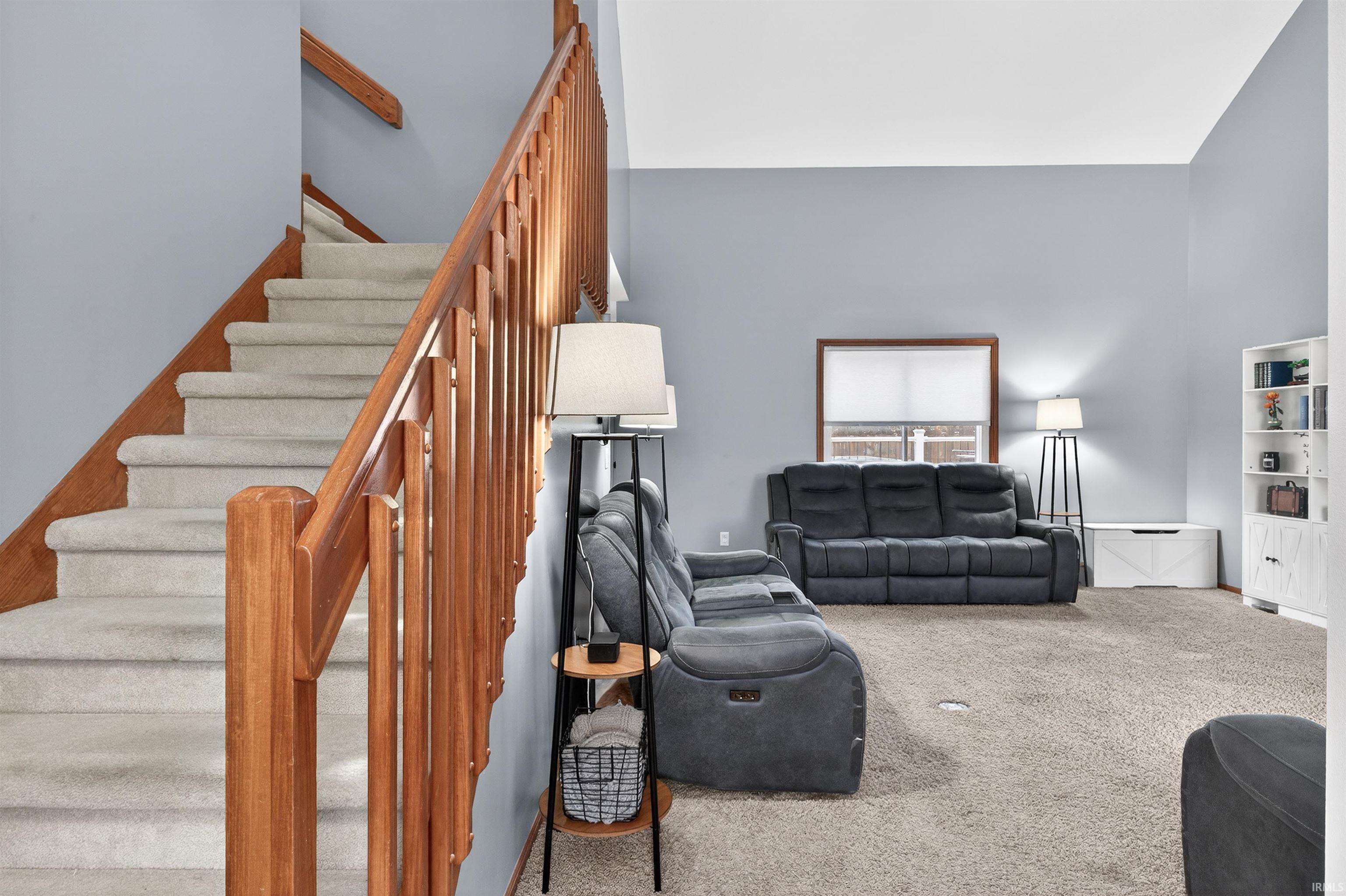 5701 Gate Tree Lane Fort Wayne, IN 46835 - Photo 3 of 36