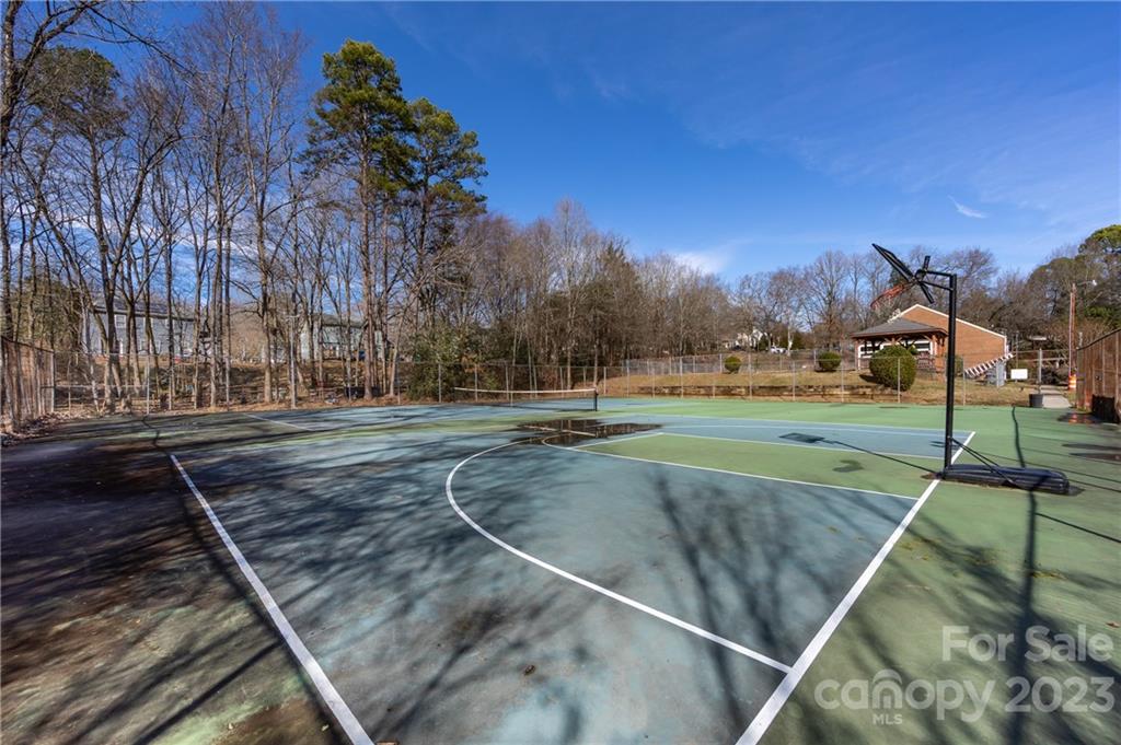 7915 Robin Crest Road Charlotte, NC 28226 - Photo 28 of 31 Gallery Image 28