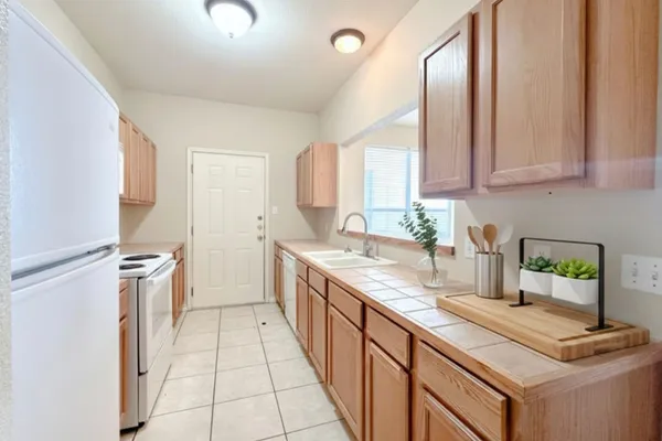 $380,000 | 212-a B A B Sandstone Drive, Jarrell, TX 76537