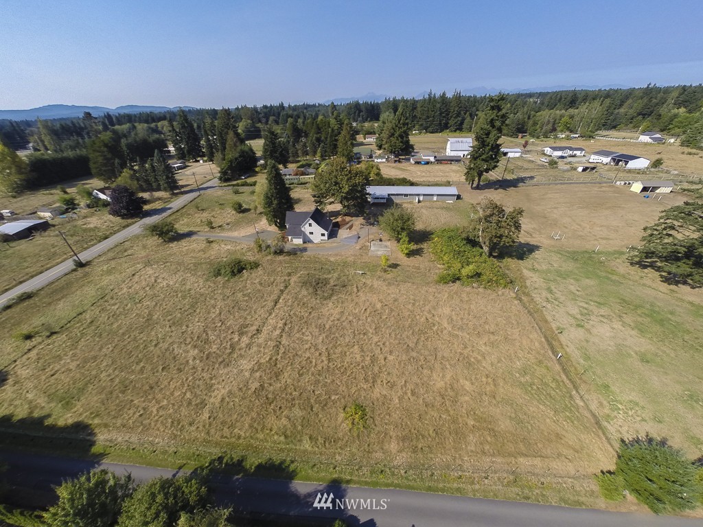 330 Northeast Paulson Road Poulsbo, WA 98370 - Photo 2 of 25 Gallery Image 2