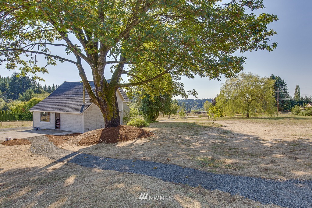 330 Northeast Paulson Road Poulsbo, WA 98370 - Photo 3 of 25 Gallery Image 3