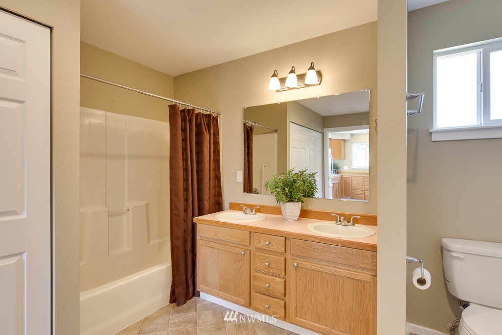 330 Northeast Paulson Road Poulsbo, WA 98370 - Photo 22 of 25 Gallery Image 22
