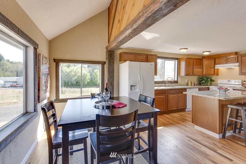 330 Northeast Paulson Road Poulsbo, WA 98370 - Photo 9 of 25 Gallery Image 9