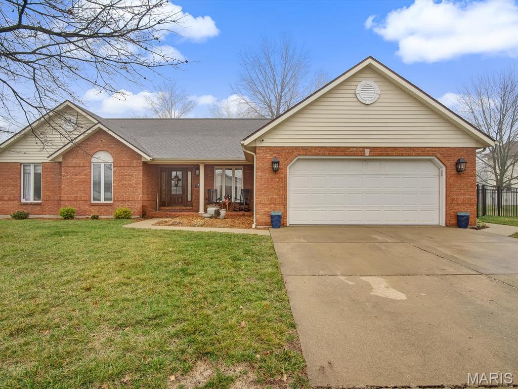 435 Paul Drive Waterloo, IL 62298 - Photo 1 of 30
