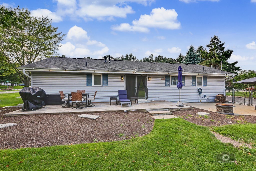 2522 Von Esch Road Joliet, IL 60431 - Photo 17 of 21