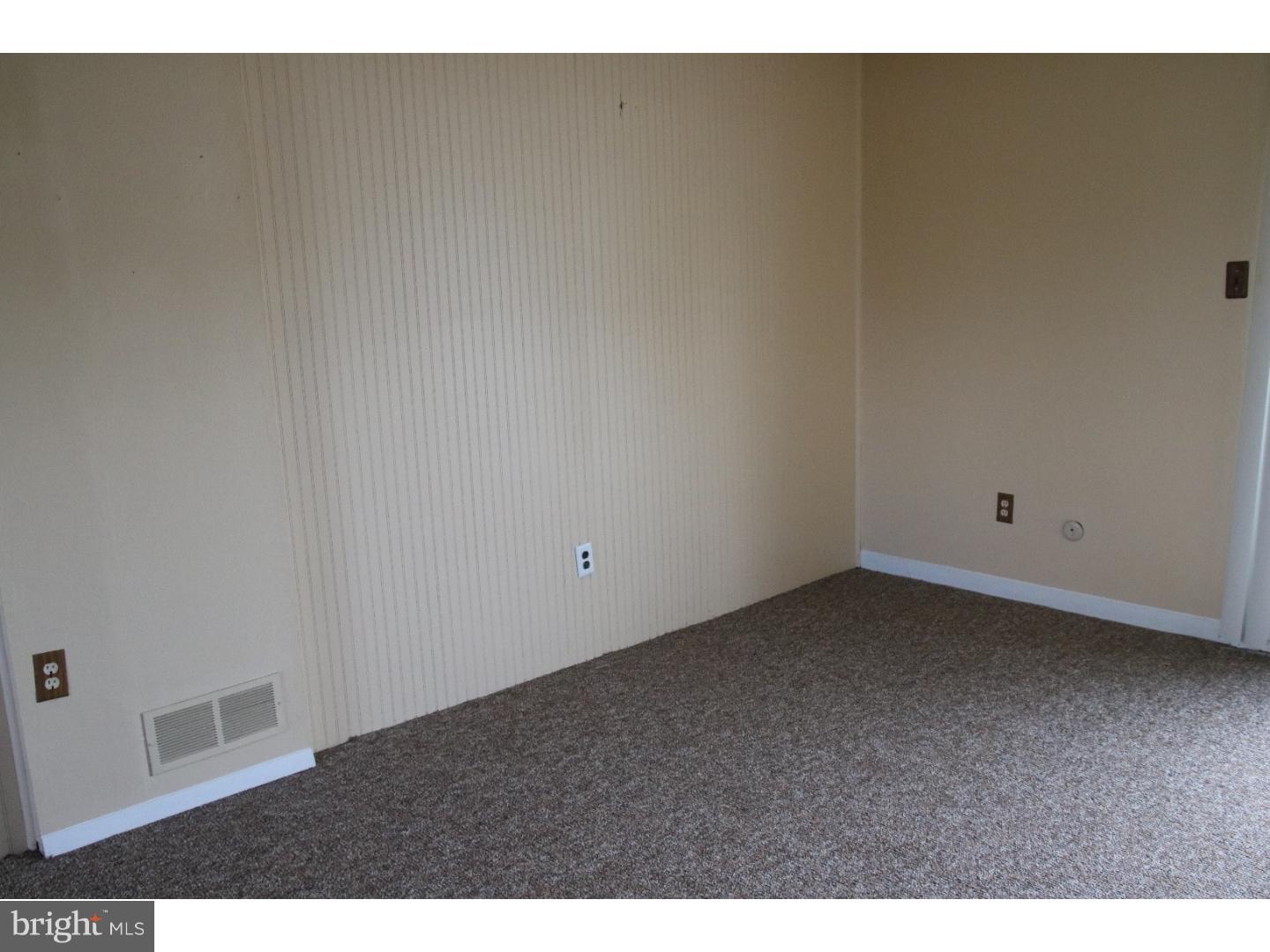 2013 Bath Road Bristol, PA 19007 - Photo 4 of 14 Gallery Image 4