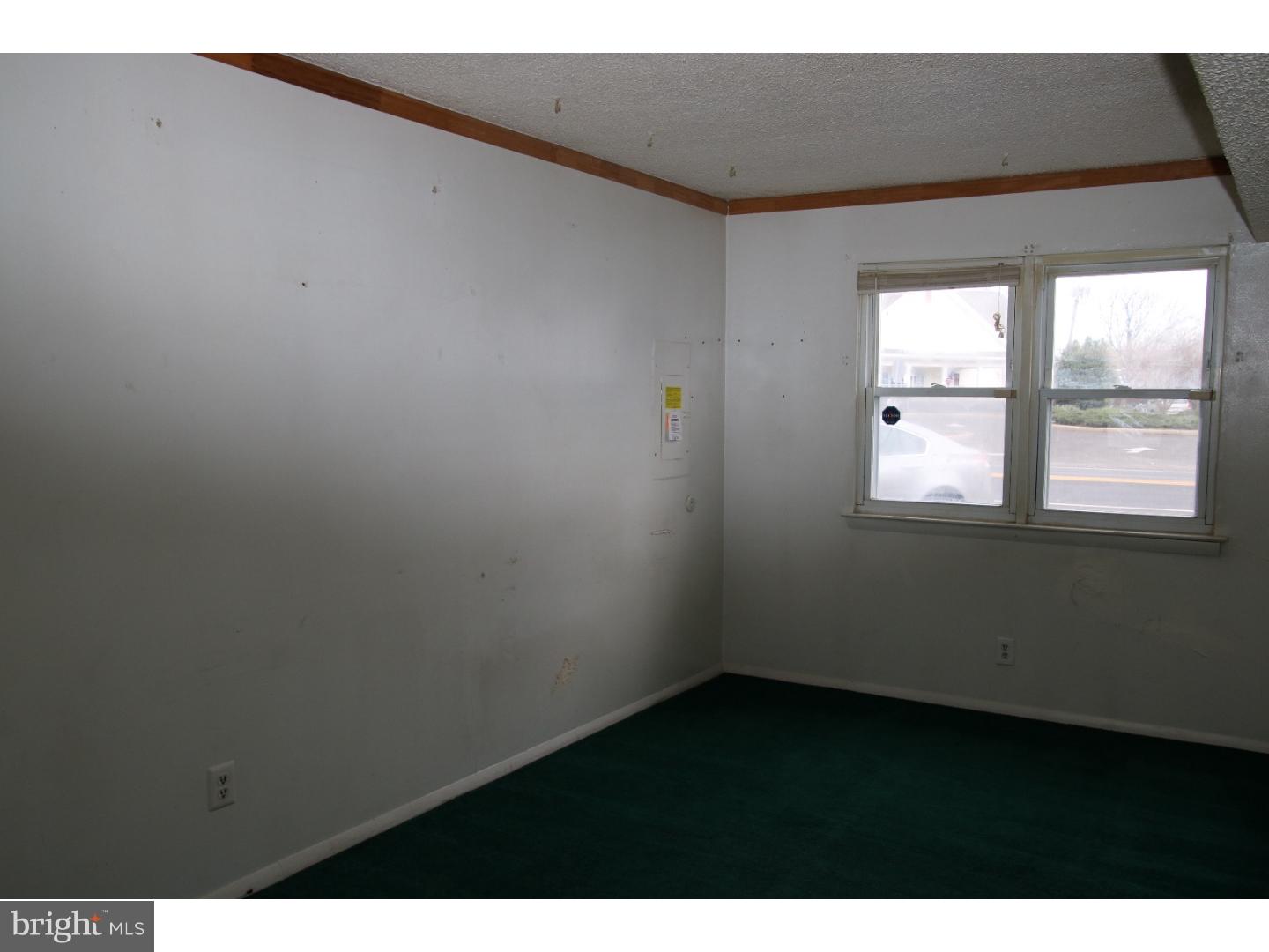 2013 Bath Road Bristol, PA 19007 - Photo 6 of 14 Gallery Image 6