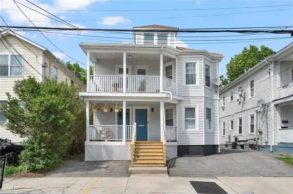 $2,300 | 21 Waverly Street, Unit 1, Providence, RI 02907