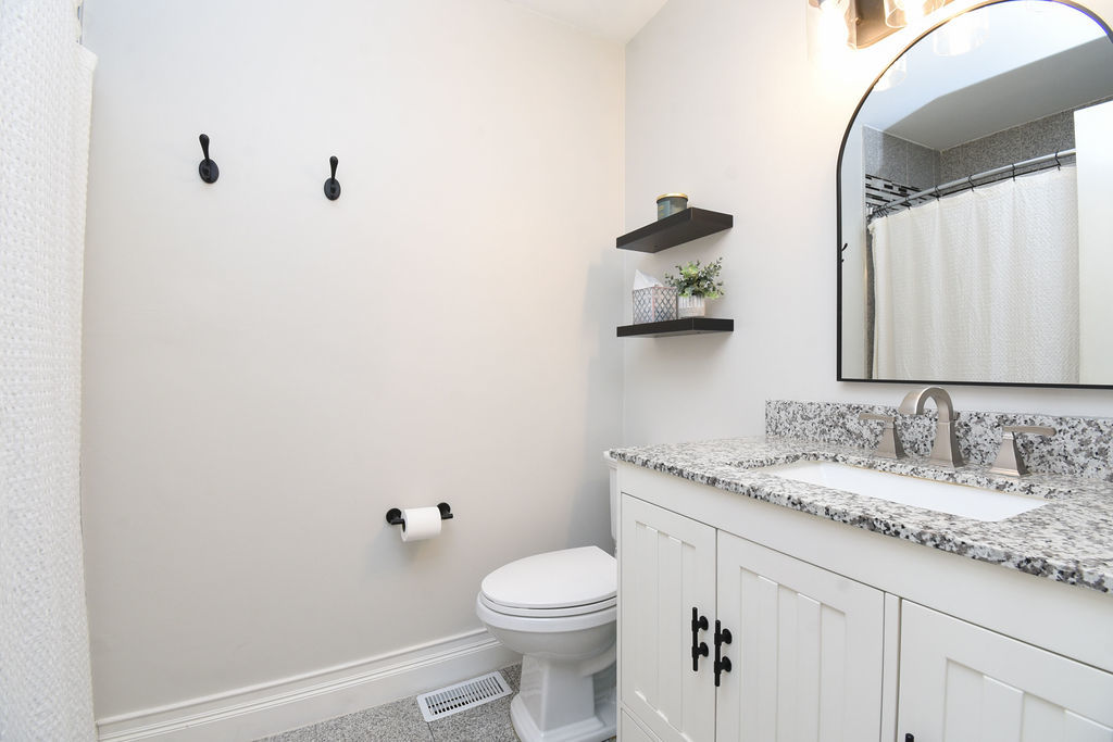 1112 North Old Bridge Road Palatine, IL 60067 - Photo 16 of 29