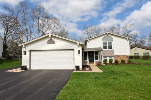 $489,000 | 1112 North Old Bridge Road, Palatine, IL 60067